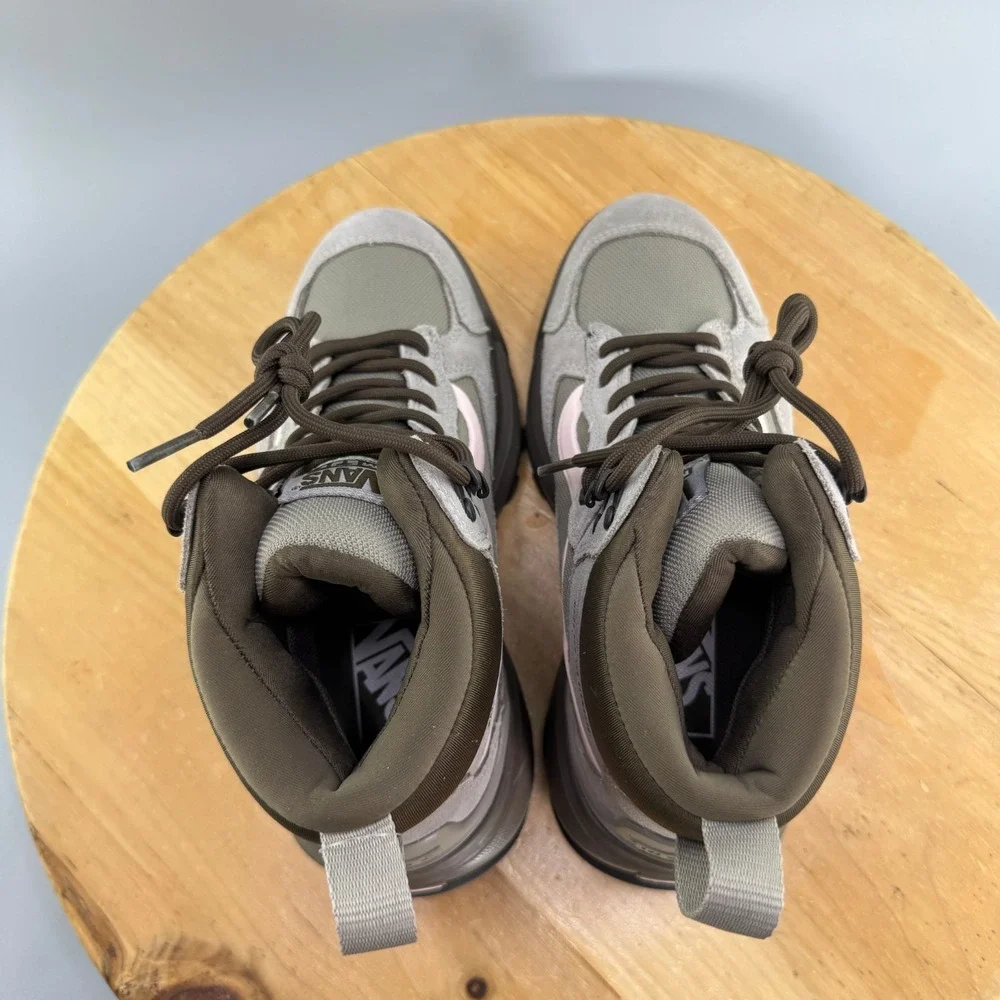 VANS MTE Crestline Womens Size 7 Boots Teak Brown Waterproof Outdoor Hiking NEW
